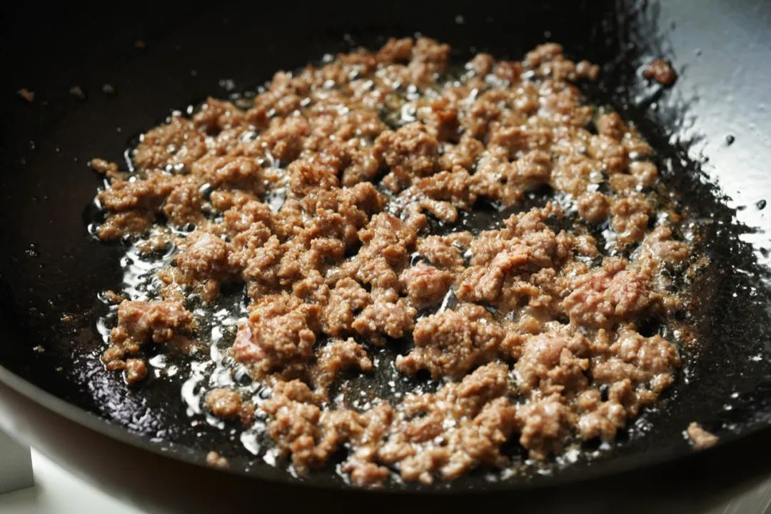Fried rice with a sunny-side-up egg